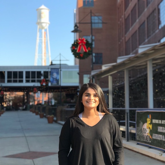 Meet your Posher, Amreen - Picture 1 of 1